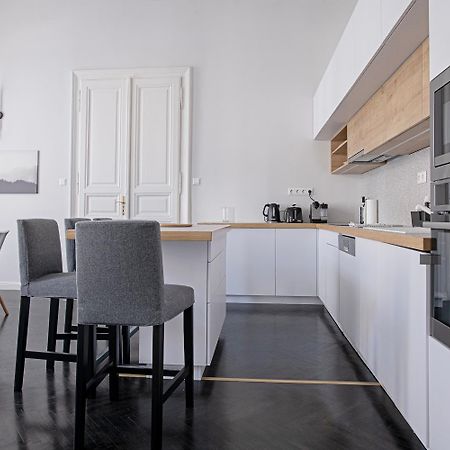 City Center Industrial Residence Budapest Esterno foto